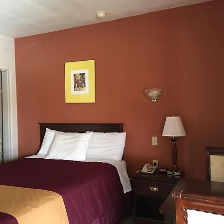 Americas Best Value Inn Ozona Extérieur photo