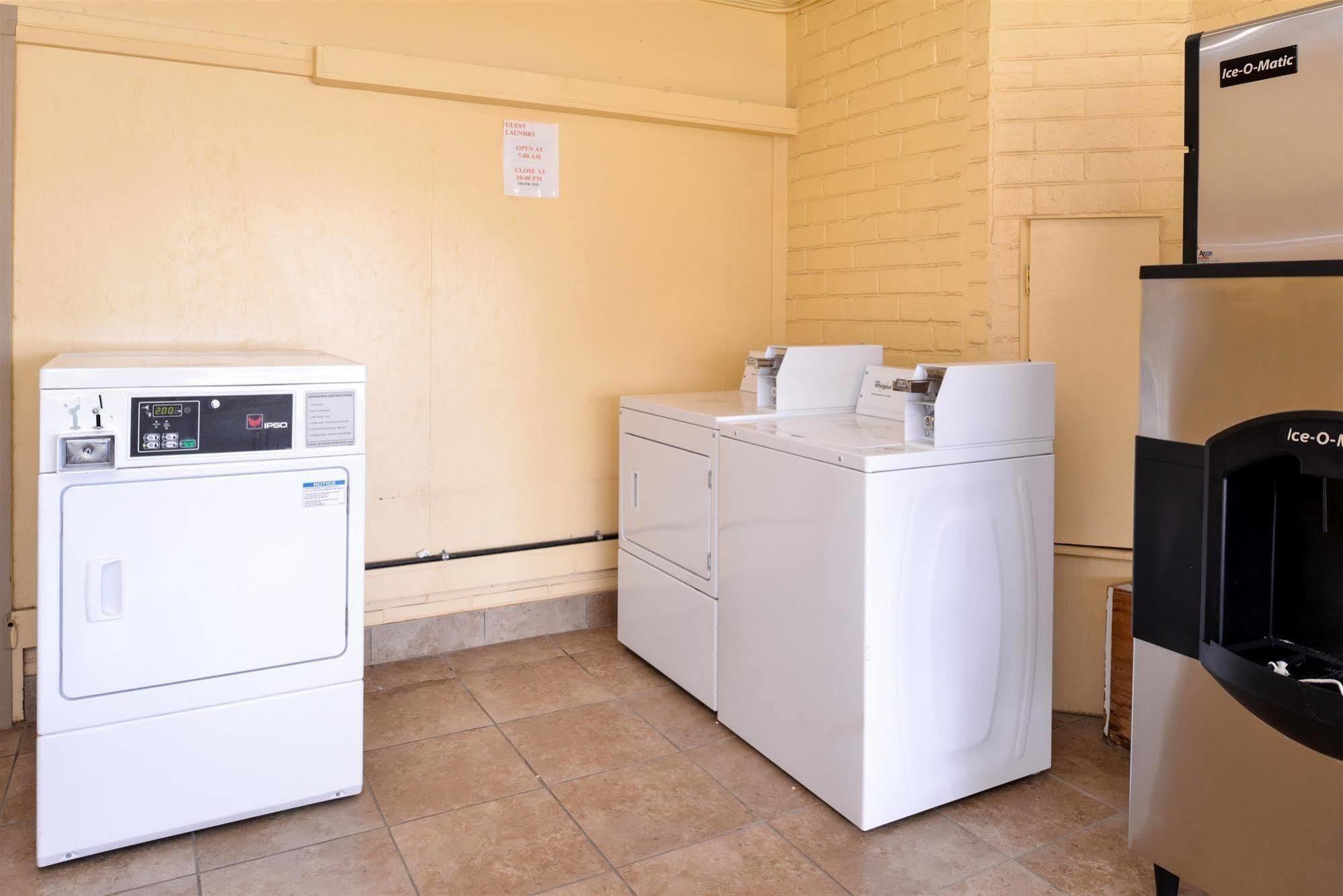 Americas Best Value Inn Ozona Extérieur photo