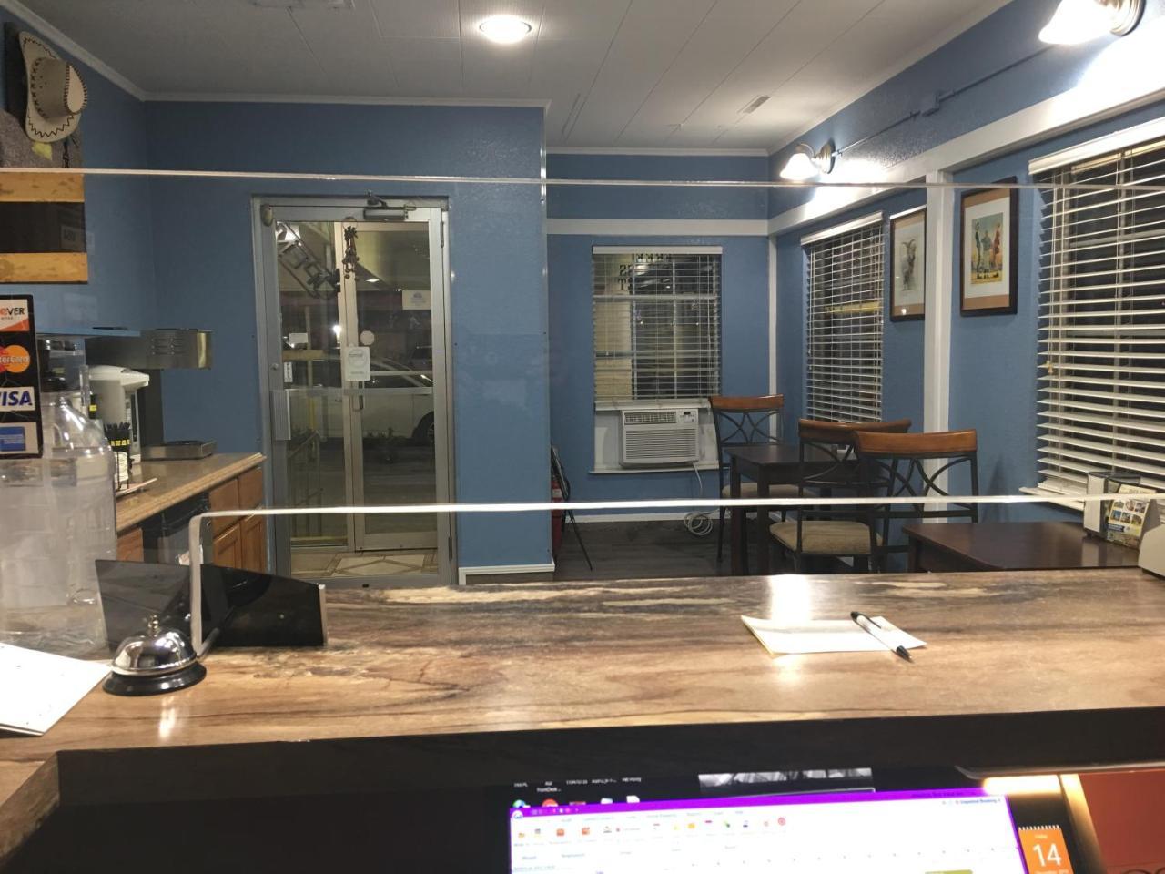 Americas Best Value Inn Ozona Extérieur photo